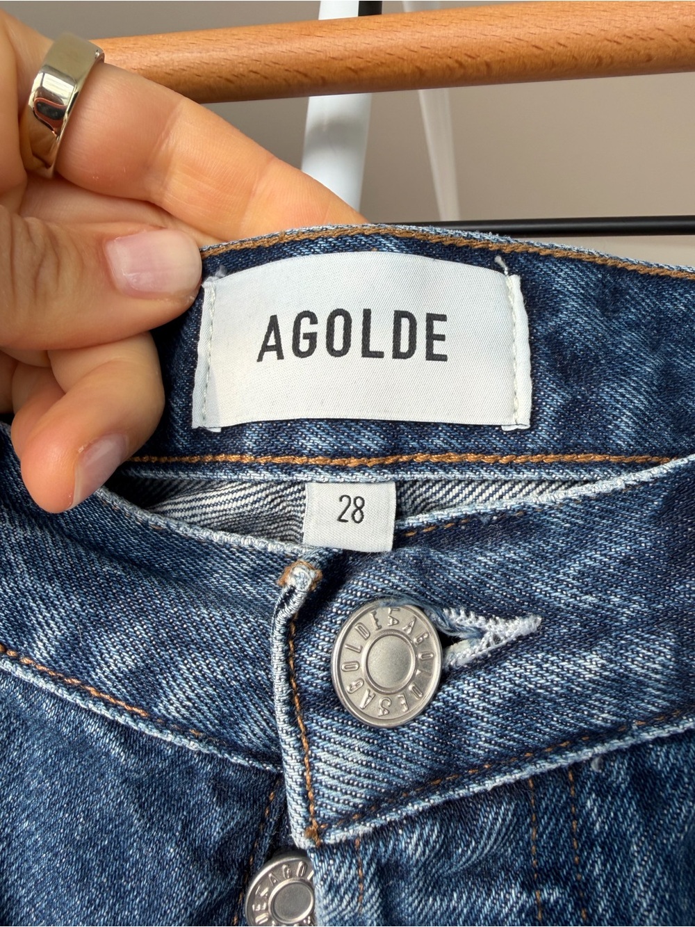 Agolde Dame Denim Shorts - 28 - Picture 6 of 7